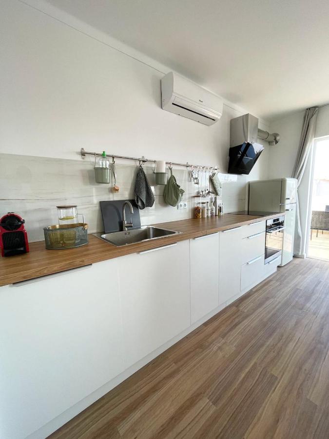Sun Waves Beach Apartment Портиман Экстерьер фото